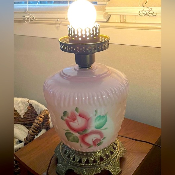 Vintage GWTW Horse Carriage Embossed Hand Painted Electric Lamp~Base Only - Picture 2 of 4